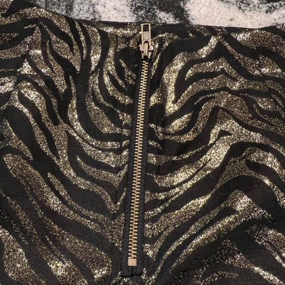 Minkpink New Black With Gold Sparkly Swirls Mini Skirt - Picture 8 of 10